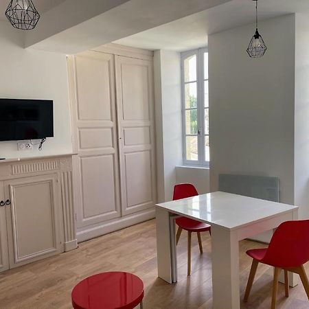 Le Colore- T2 Confortable Avec Vue Sur Nérac Екстериор снимка
